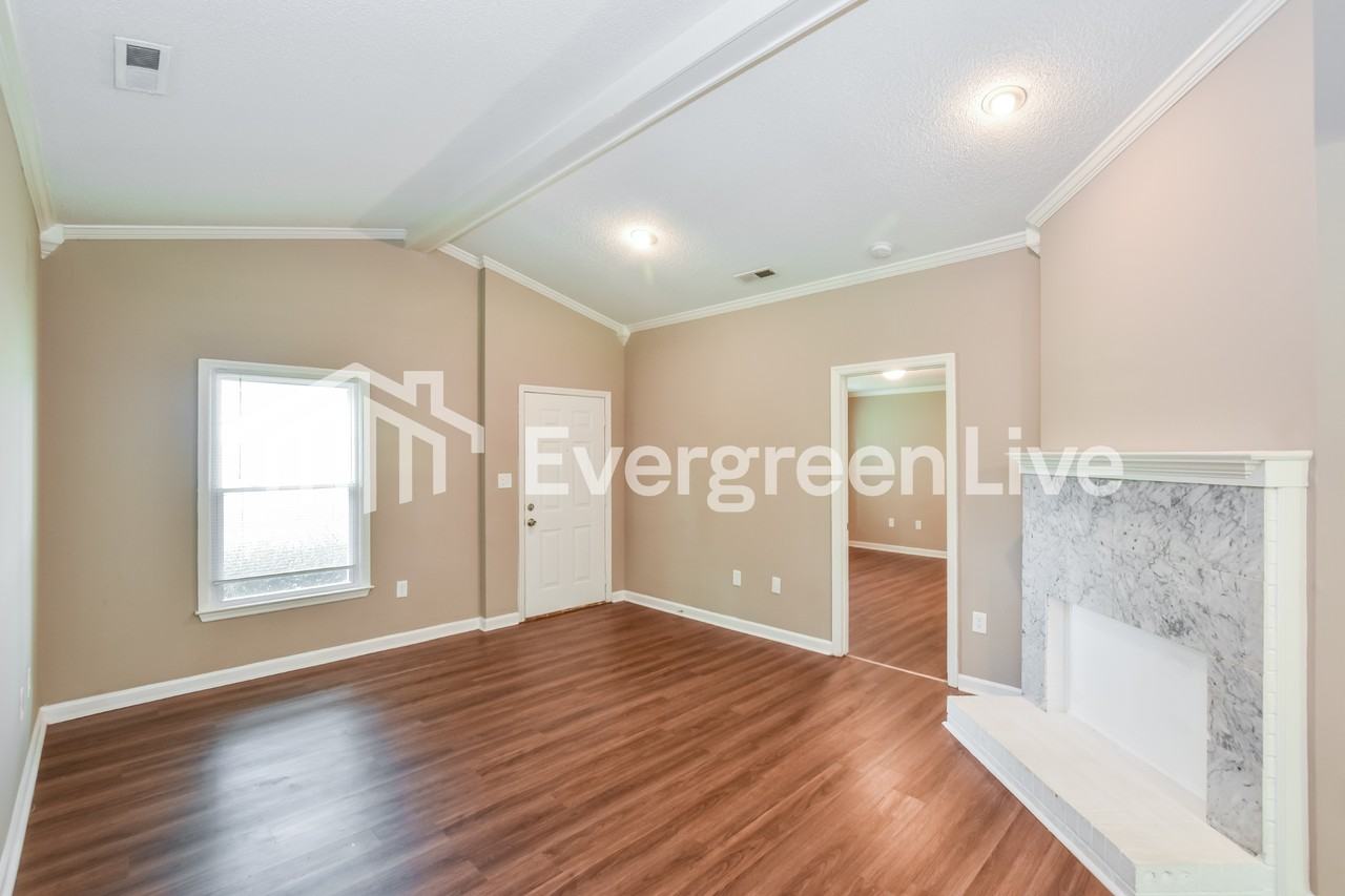 12811 Copperfield Ln - Photo 3 of 15