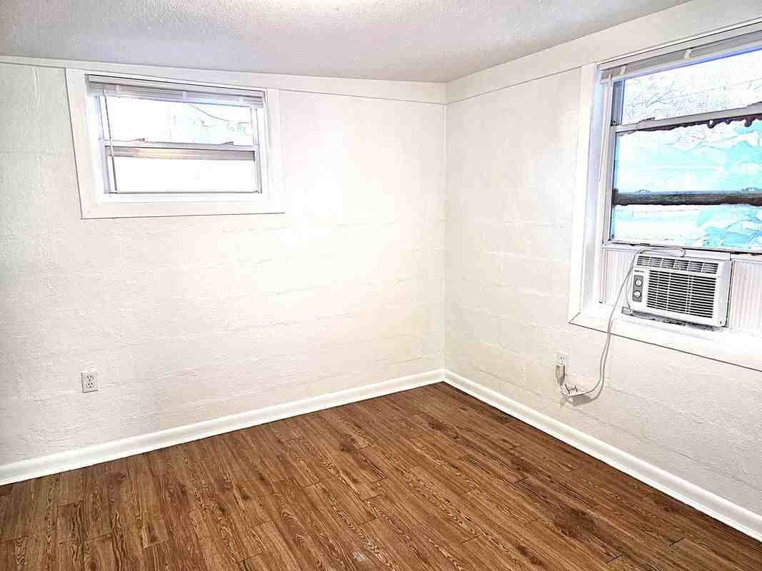 360 5th Ave Nw - Photo 6 of 22