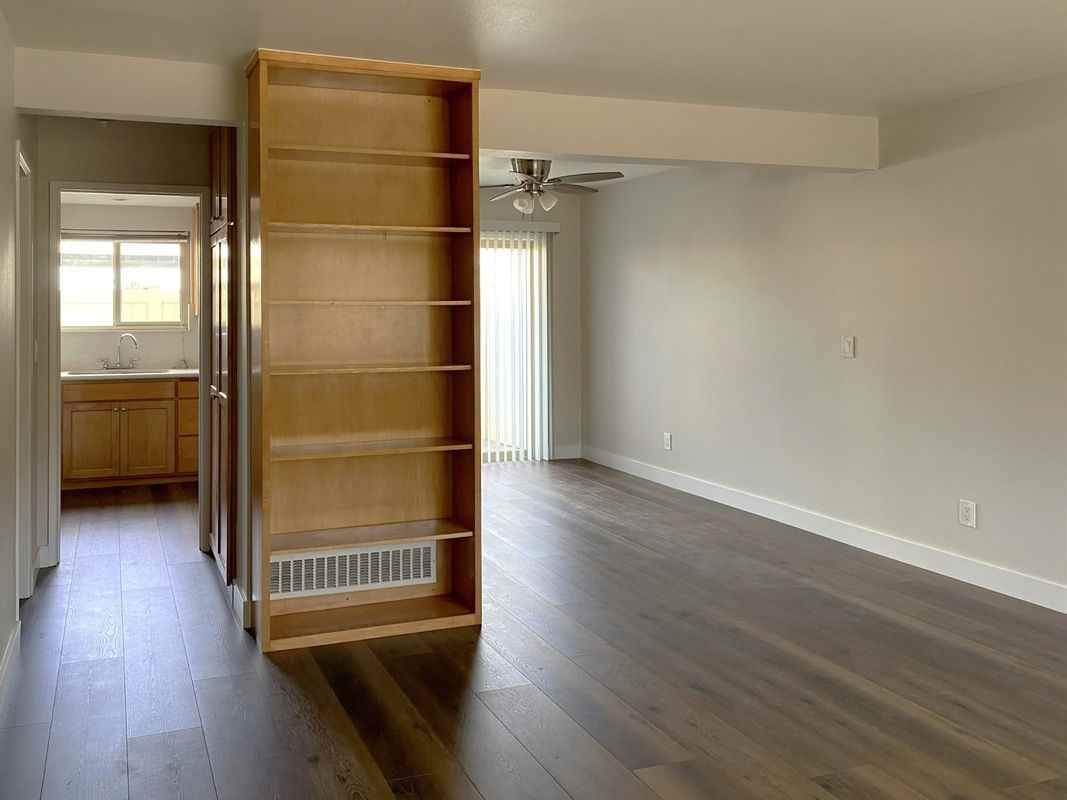 7928 Virginia St - Photo 3 of 19