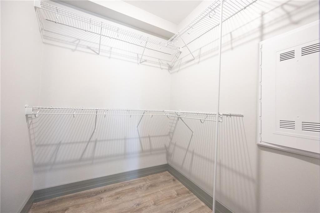 20 Marblehead Ave ##I - Photo 5 of 16