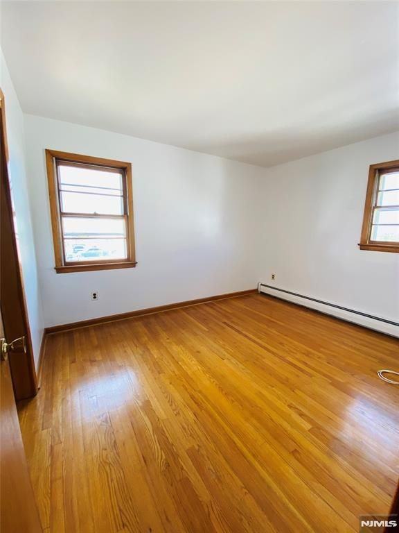 331 Capitol St - Photo 7 of 18