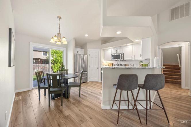 6512 S Lone Tree Way - Photo 7 of 18