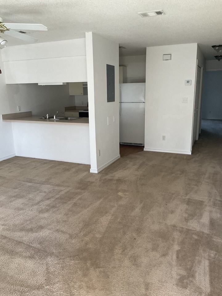 1800 Tsuga Way #G - Photo 4 of 5