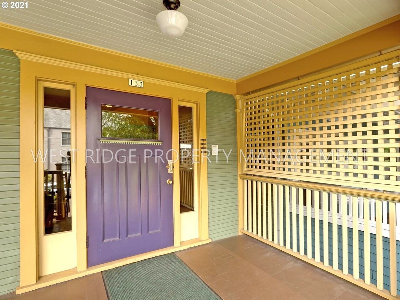 133 Nw Trinity Pl #2 - Photo 4 of 15