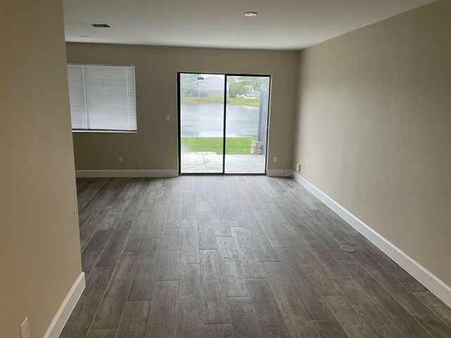 2504 Seaside Drive - Photo 5 of 7