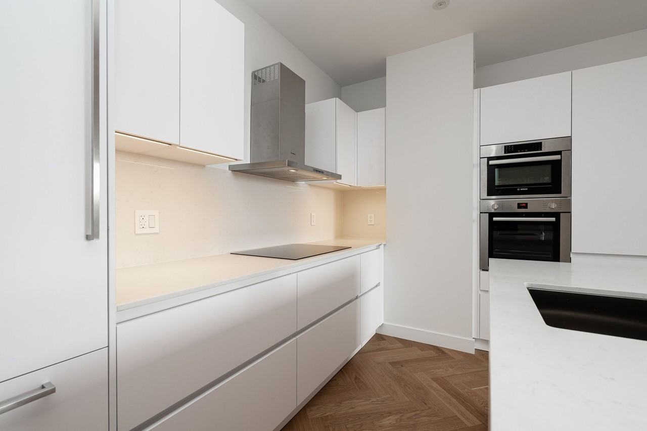 150 Fermanagh Avenue - Photo 4 of 16