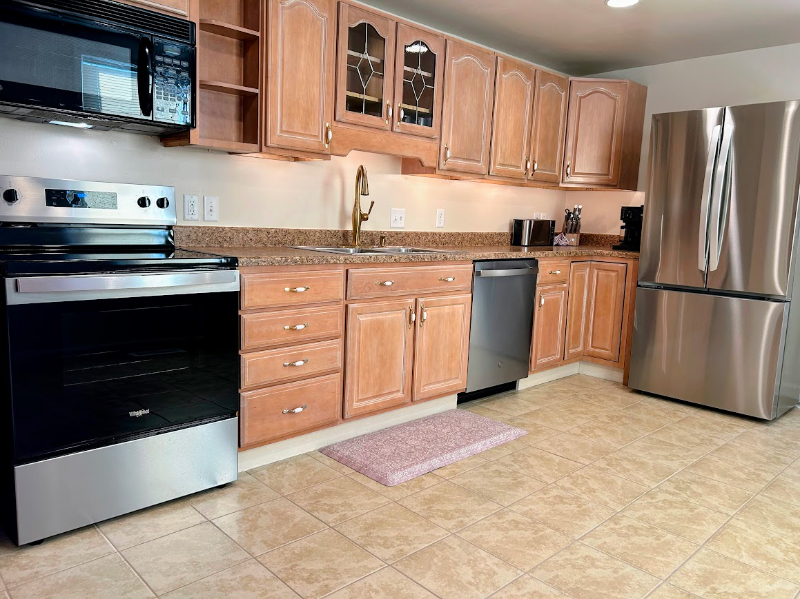 118 W Potomac St - Photo 4 of 10