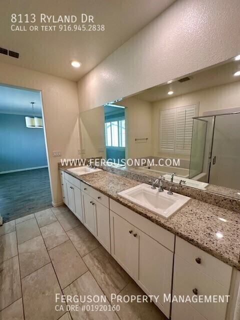 8113 Ryland Dr - Photo 5 of 27