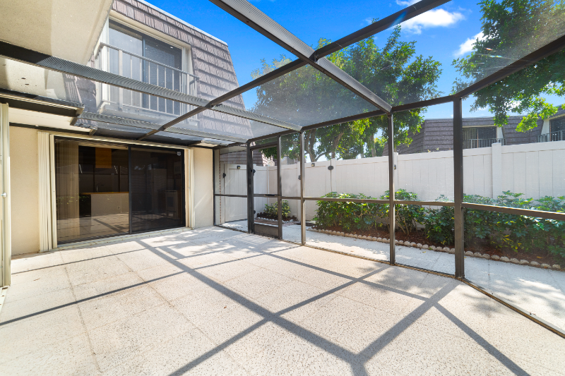 7507 75th Way - Photo 2 of 22