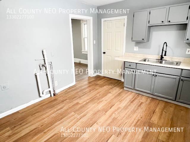 3400 E 52nd St - Photo 5 of 13