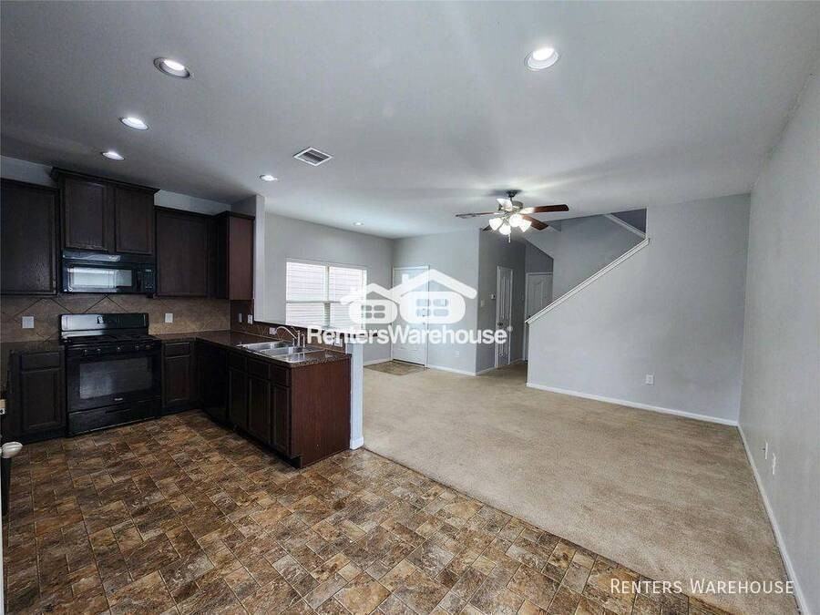 9346 Valley Tree Ln - Photo 3 of 21