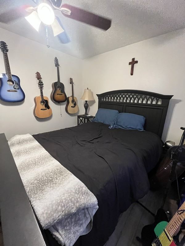 142 Wanda Ave - Photo 6 of 13