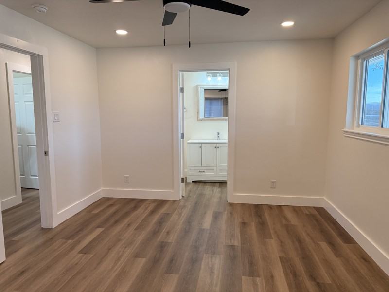 140 Village Dr - Photo 5 of 15