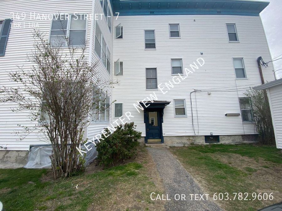 349 Hanover St #7 - Photo 4 of 9