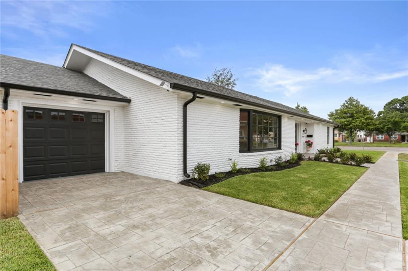 2200 Carnot St - Photo 3 of 17