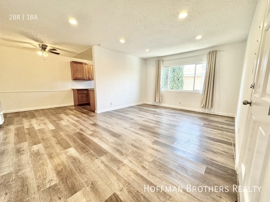 1320 S Ridgeley Dr #7 - Photo 3 of 9