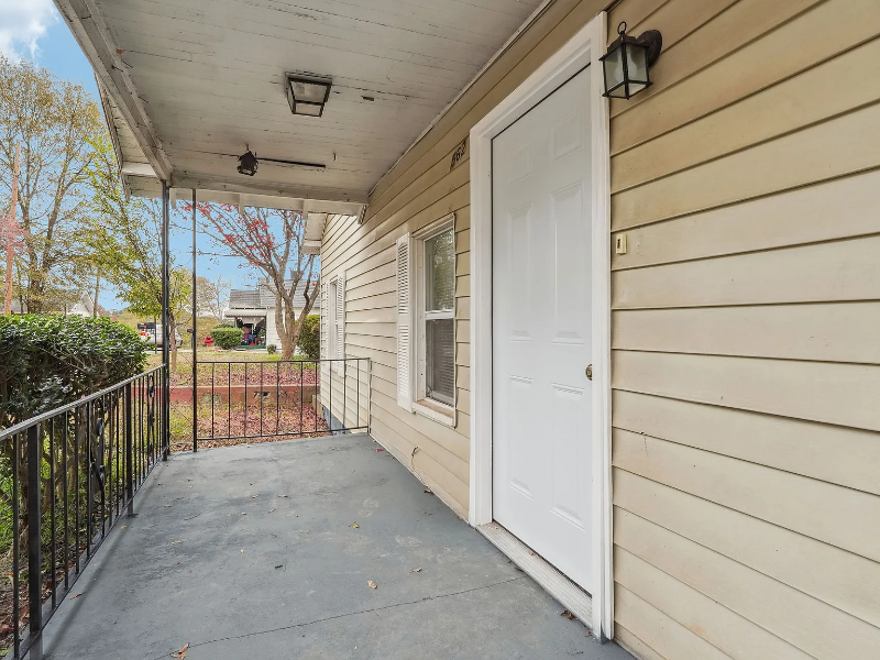 562 Grant St Sw - Photo 3 of 12