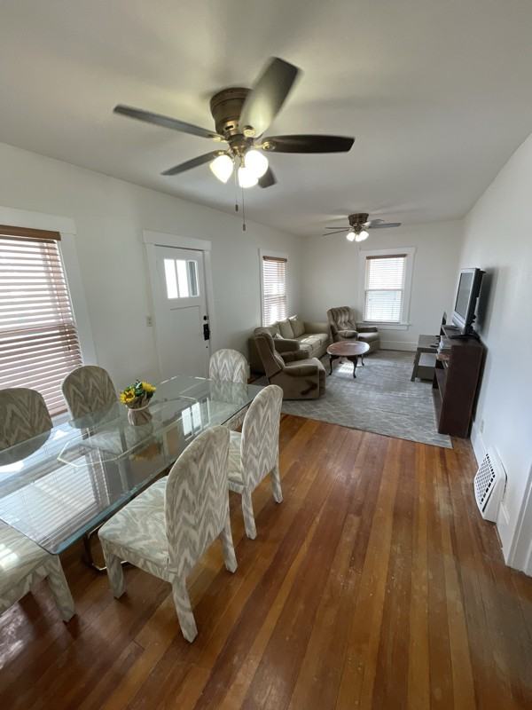 1620 Colorado St - Photo 6 of 17