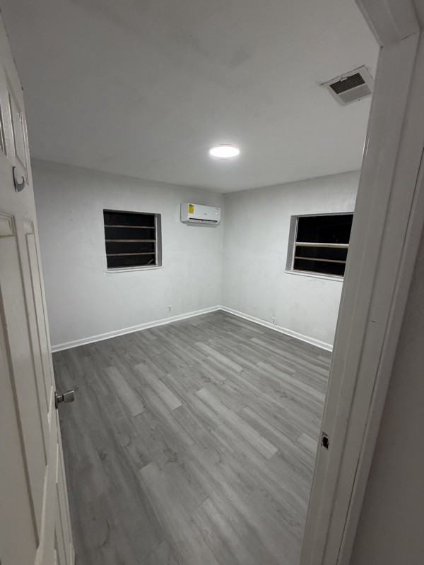 4015 Silver Sands Rd #B - Photo 4 of 8