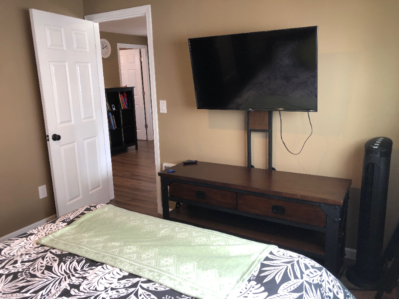 543 N Broadway St #543 - Photo 3 of 7