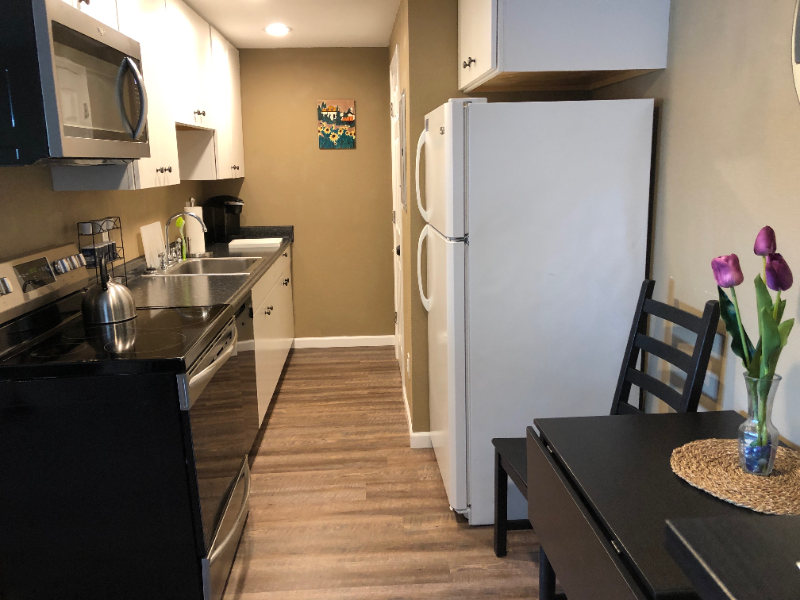 543 N Broadway St #543 - Photo 5 of 7