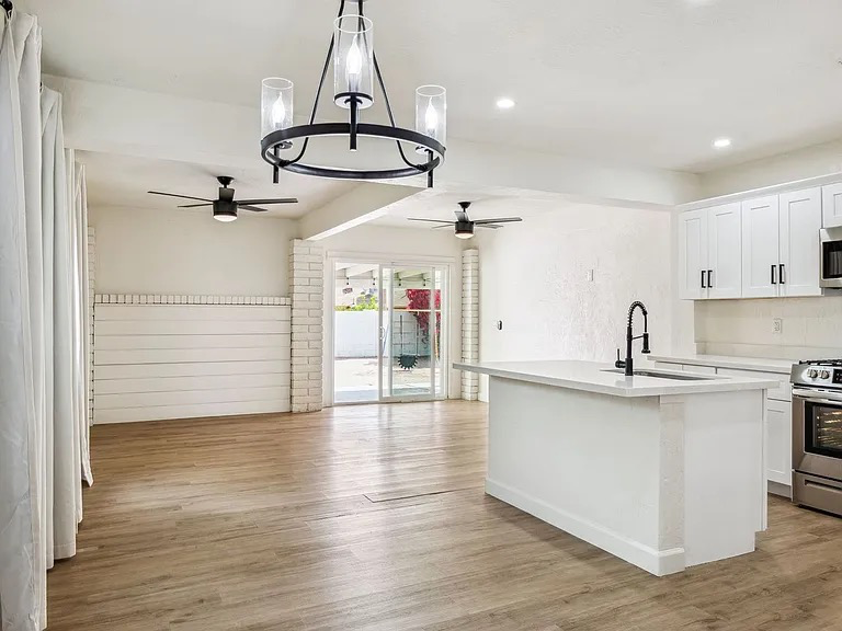 1609 E Montecito Ave - Photo 7 of 10