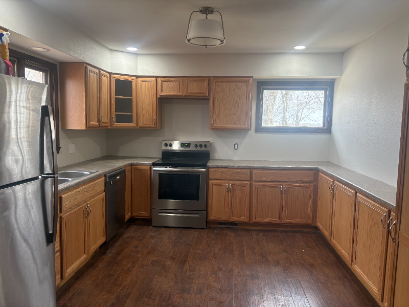 694 Ehwy - Photo 3 of 11