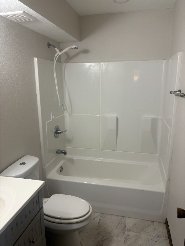 694 Ehwy - Photo 7 of 11