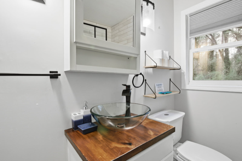 1373 Benteen Way Se - Photo 6 of 9