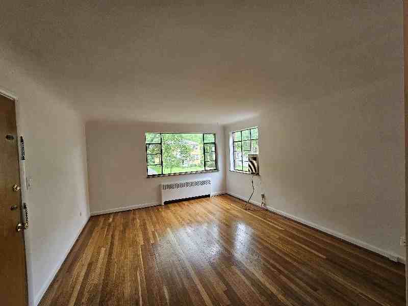 6091 Dryden Ave #4 - Photo 3 of 9