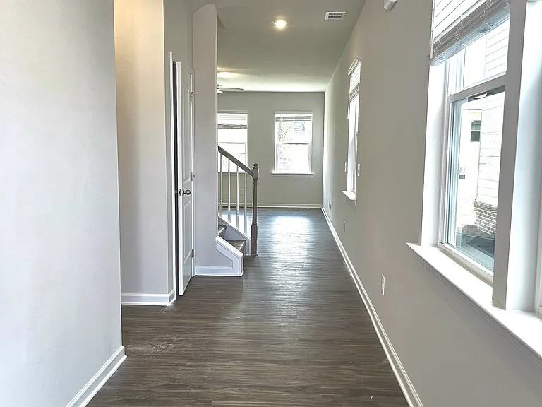 98 Windover Way - Photo 2 of 14