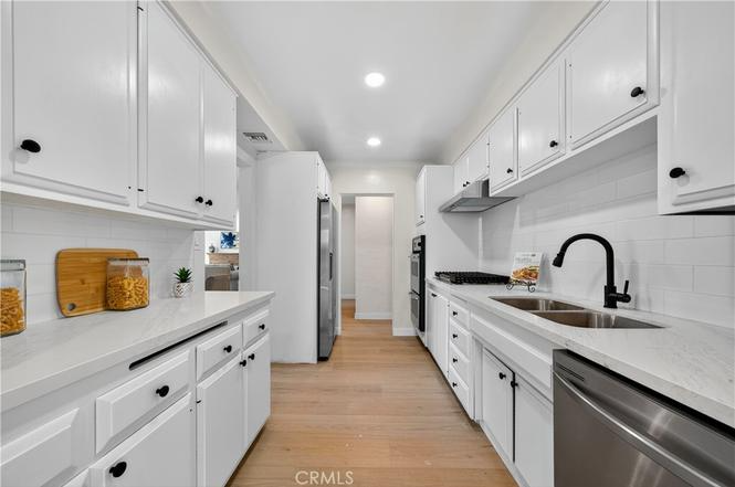 537 W Camino Real Ave - Photo 3 of 19