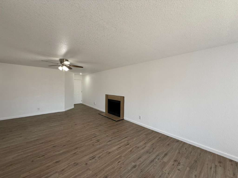 2707 Alan Shepard Dr - Photo 6 of 17