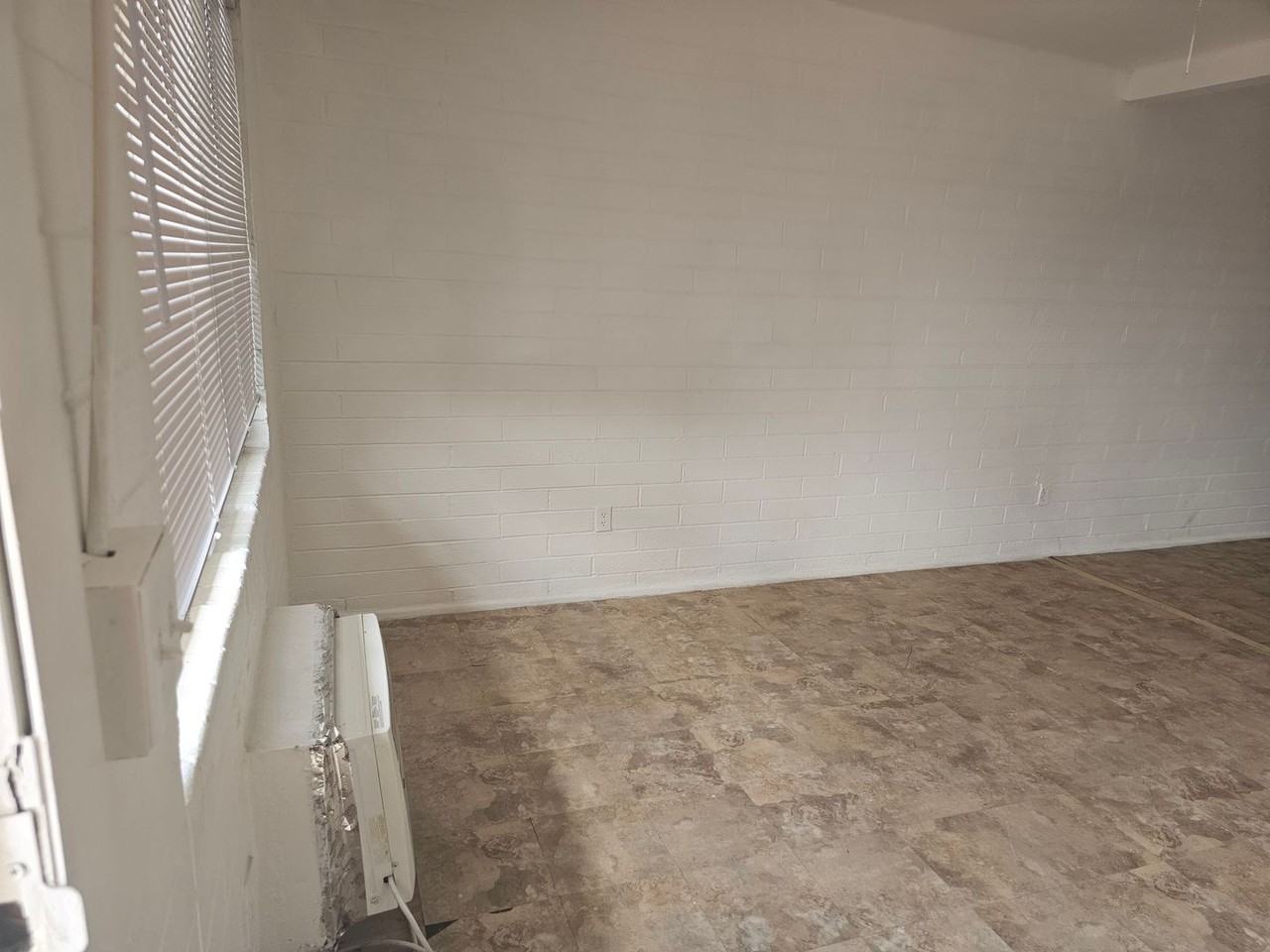 Oakwood Terrace Apartments - Photo 3 of 7