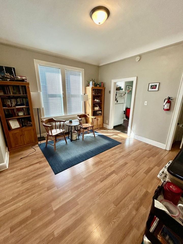 1127 E 3rd Street - Photo 4 of 23