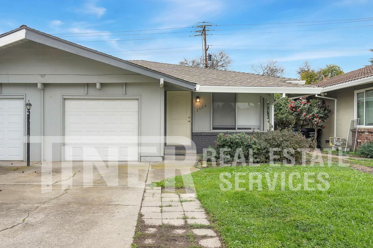 2304 Villanova Cir - Photo 5 of 23