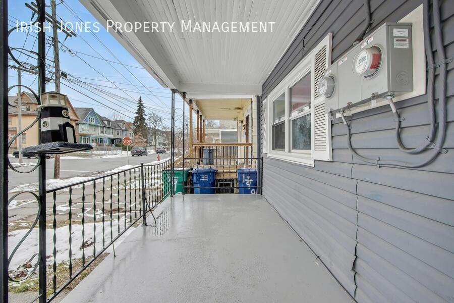 192 Bird Ave #1 - Photo 2 of 16