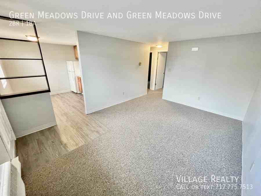 Green Meadows Drive & & Green Meadows Drive #525 - Photo 3 of 44