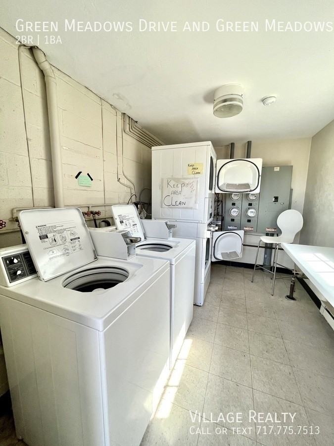 Green Meadows Drive & & Green Meadows Drive #525 - Photo 4 of 44