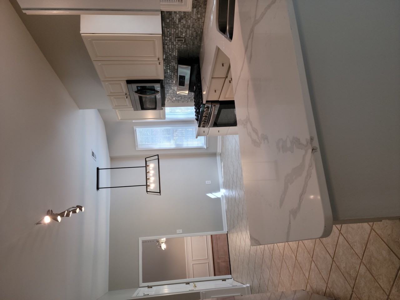 2748 Lamplighter Dr - Photo 3 of 19