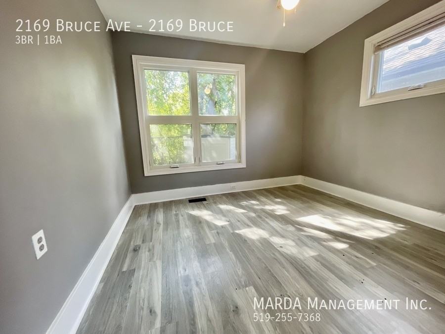 2169 Bruce Ave #2169BRUCE - Photo 7 of 32