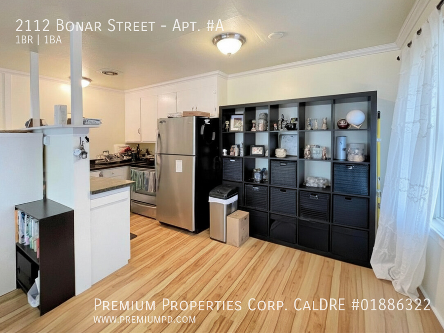 2112 Bonar St #A - Photo 7 of 28