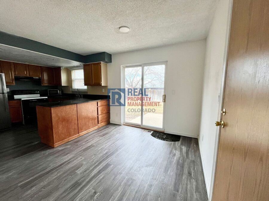 16921 E Stanford Ave - Photo 4 of 12