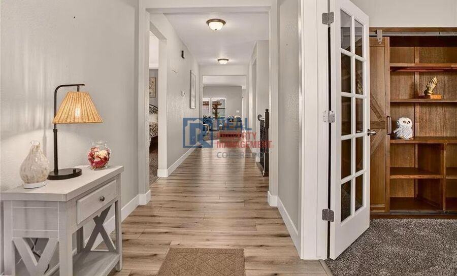 6687 Rolling Creek Dr - Photo 3 of 35