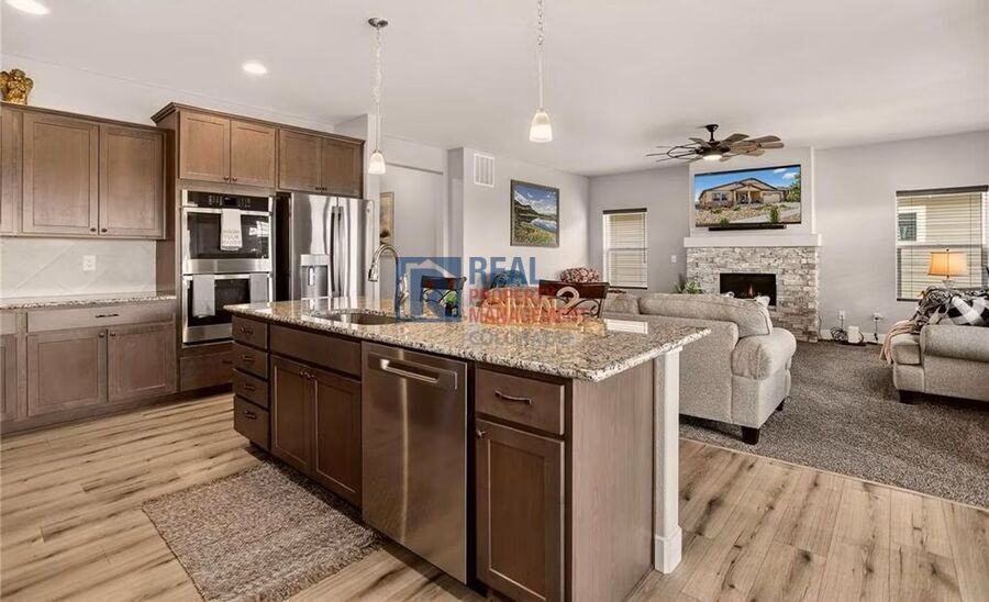 6687 Rolling Creek Dr - Photo 7 of 35