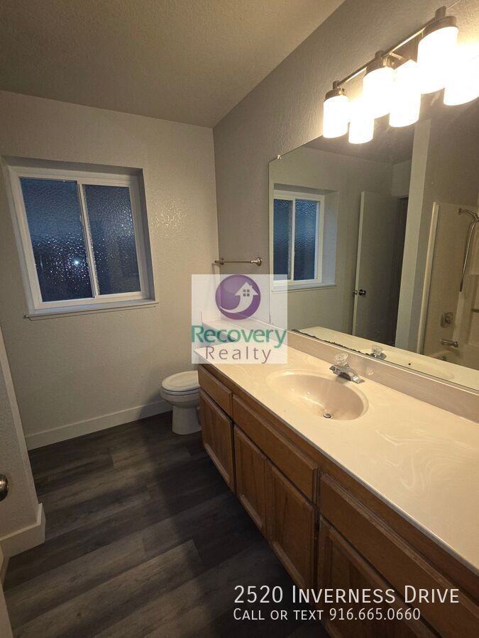 2520 Inverness Dr - Photo 7 of 13