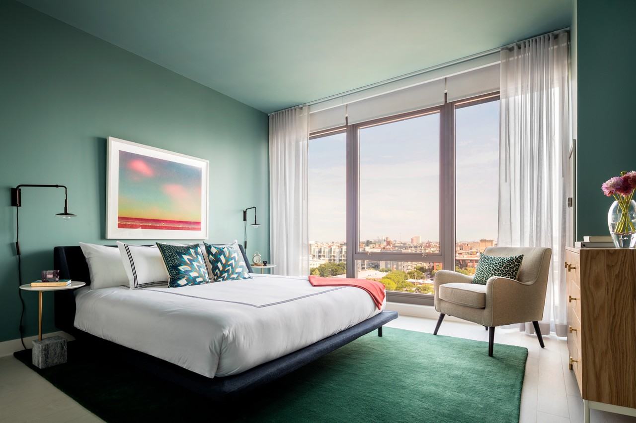 Landmark West Loop - Photo 4 of 34