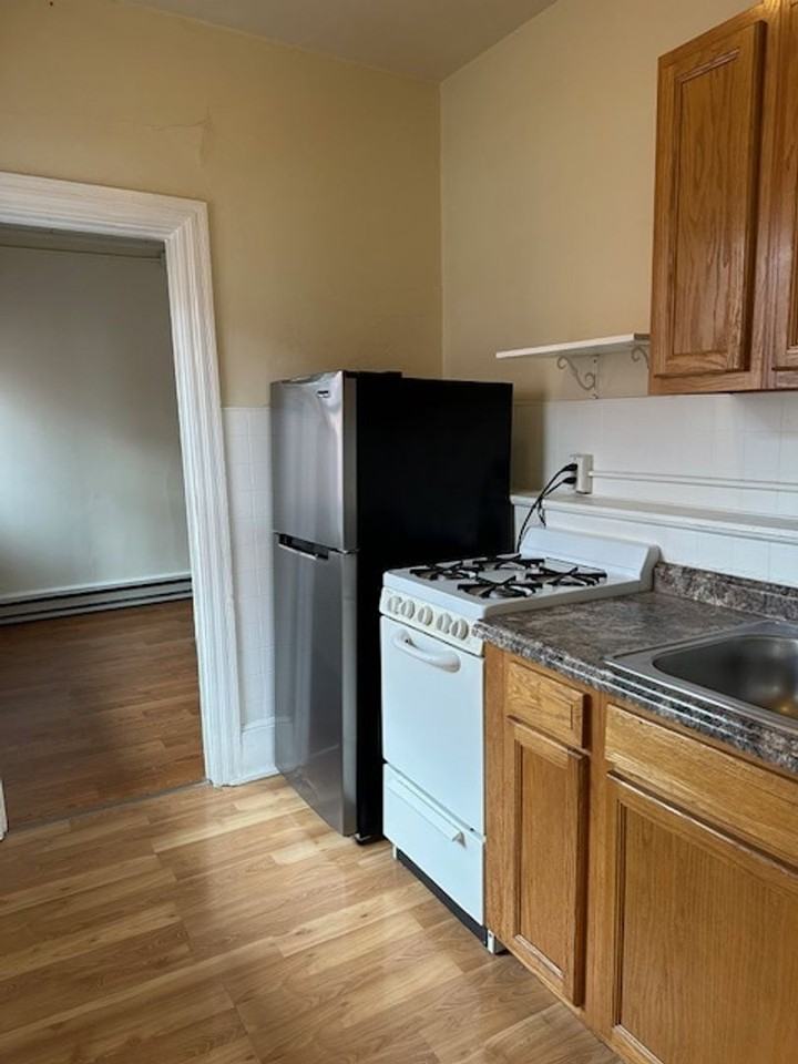 122 South St #3 - Photo 4 of 7