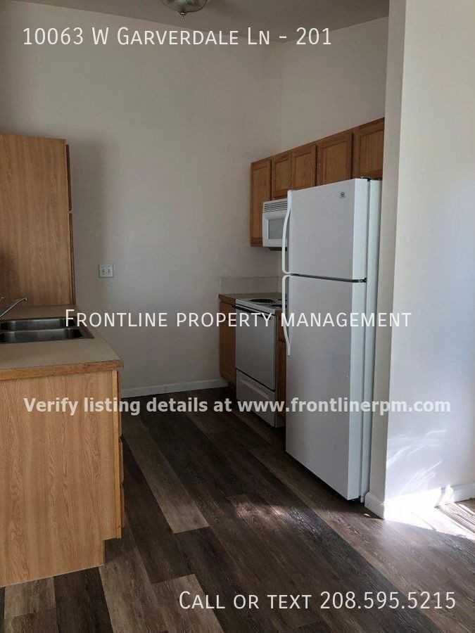 10063 W Garverdale Ln #201 - Photo 3 of 13