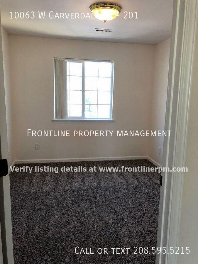 10063 W Garverdale Ln #201 - Photo 4 of 13